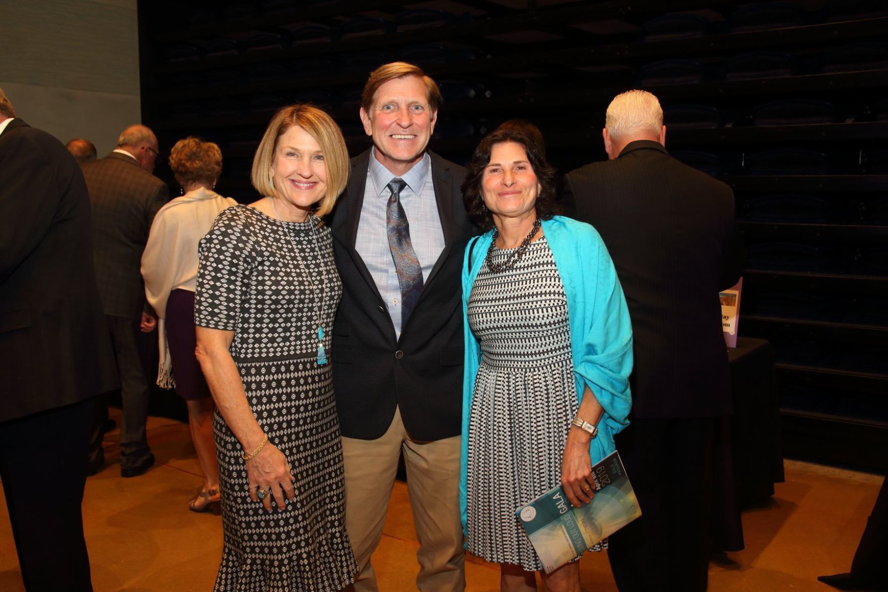 Laura and John Schneider, Leenie Becker